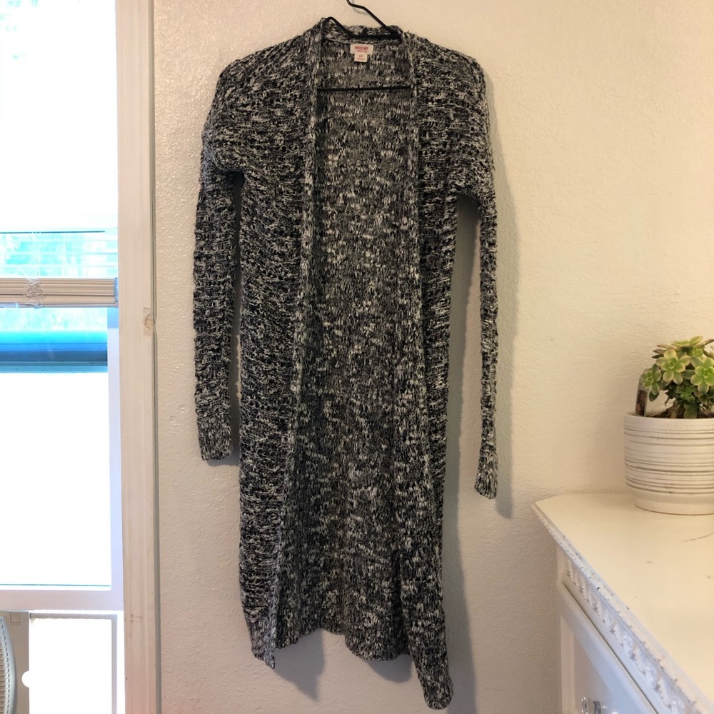 Knit cardigan